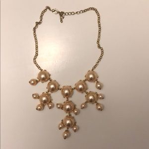 Francesca’s | Pearl Statement Necklace